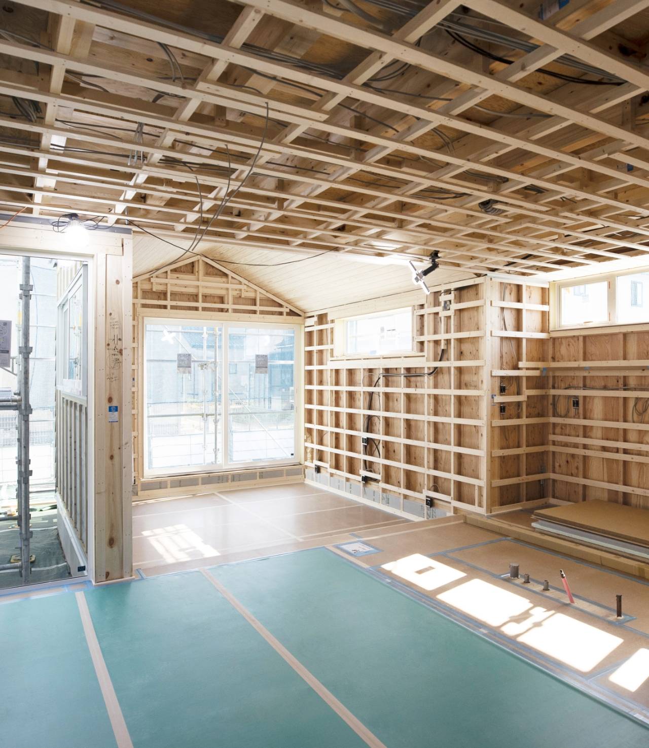 建築中の内観